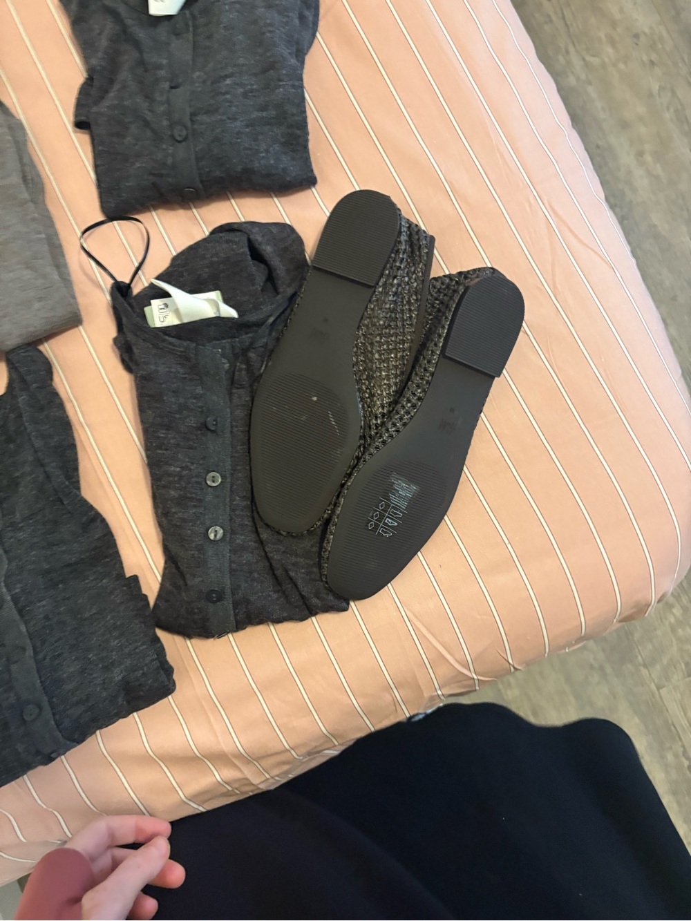 H&m edition lot Women’s mohair Button-Front Cardigan Sweater - Gray & Charcoal - Picture 6 of 9